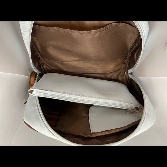 Calvin Klein Makeup Bag - Picture 4 of 6